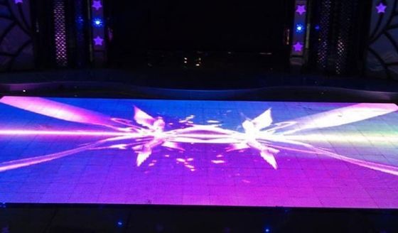 P3.91 इंटरैक्टिव डांस फ्लोर एलईडी डिस्प्ले 3840Hz रिटेल स्टोर के लिए एंटीवियर