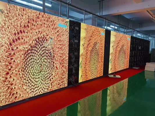 आसान रखरखाव ठीक पिच एलईडी स्क्रीन 100000 जीवन काल -40°C~60°C ऑपरेटिंग तापमान