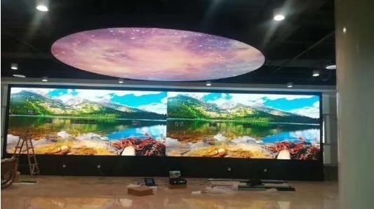 320 * 160 मिमी इंडोर फुल कलर एलईडी डिस्प्ले पैनल 1920hz से 3840hz
