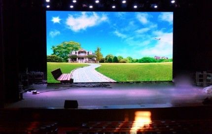 एलईडी वॉल 640*480mm कैबिनेट थिनेस्ट P2 इनडोर एलईडी डिस्प्ले 40 स्कैन एफसीसी सीसीसी