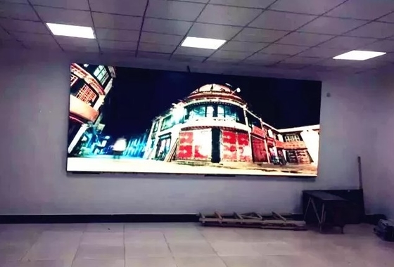 विज्ञापन P3 इंडोर फुल कलर एलईडी डिस्प्ले 192x192mm डाई कास्टिंग एल्यूमीनियम