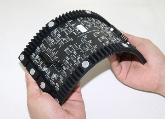 240X120mm घुमावदार एलईडी डिस्प्ले स्क्रीन SMD1515 इंडोर P2 एलईडी फ्लेक्सिबल मॉड्यूल पैनल