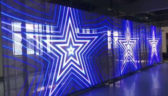 लॉन्गडा 3840 हर्ट्ज रिफ्रेश दर 5000cd/m2 चमक 1R1G1B एलईडी संरचना पारदर्शी ग्लास एलईडी स्क्रीन किराए या स्थिर स्थापना के लिए